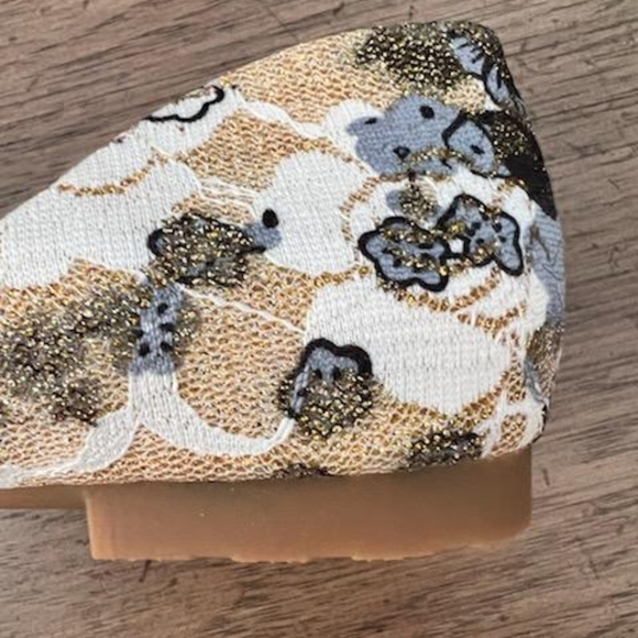 New! Women Pearl Rhinestone Pointed Toe Flat Shoes - Picture 9 of 12